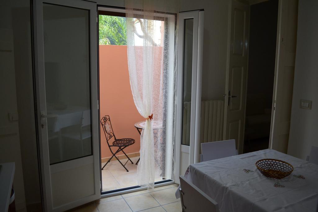 Apartamento La Terra Del Sole Casa Privata Per Vacanze Matino Exterior foto